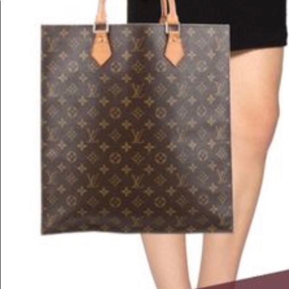 Auth Sac Plat SOLD - Picture 6 of 8